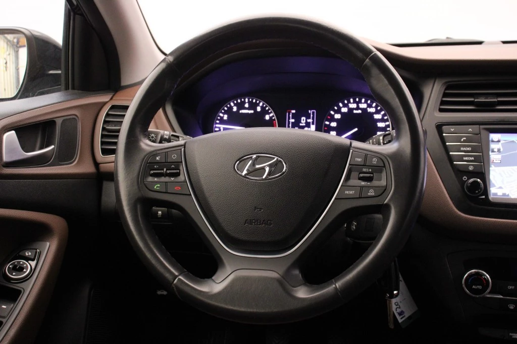 Hoofdafbeelding Hyundai i20