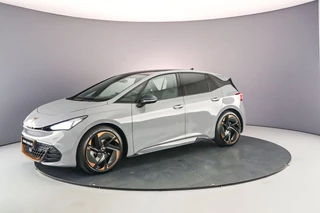 CUPRA Born Copper Edition One 204pk Automaat Panoramadak, Adaptive cruise control, Navigatie, 360 camera, Achteruitrijcamera, Elektrisch verstelbare voorstoelen, LED koplampen