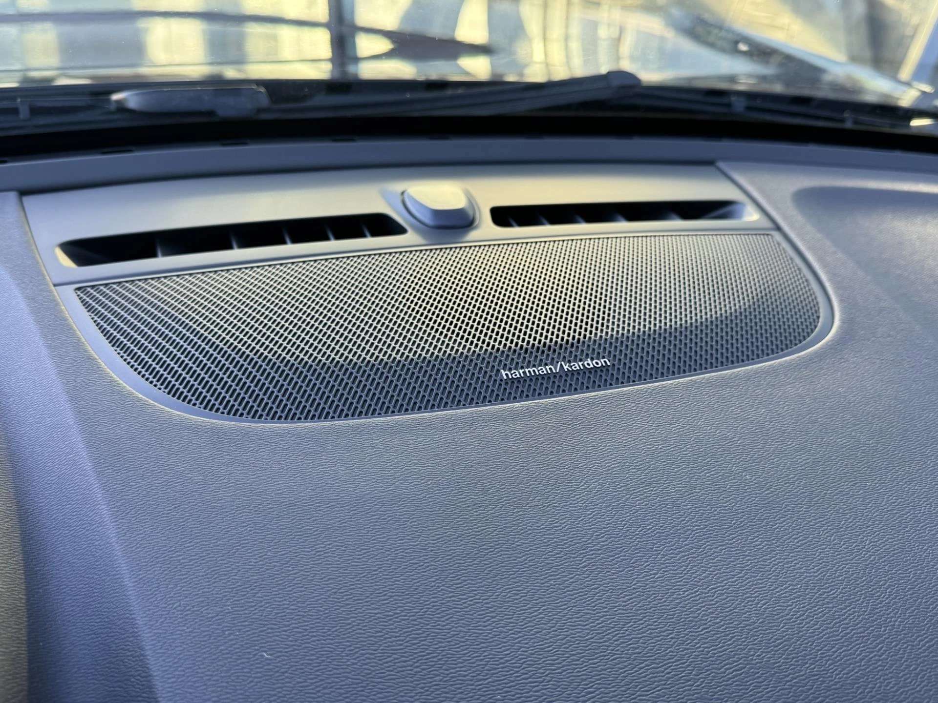 Hoofdafbeelding Volvo C40