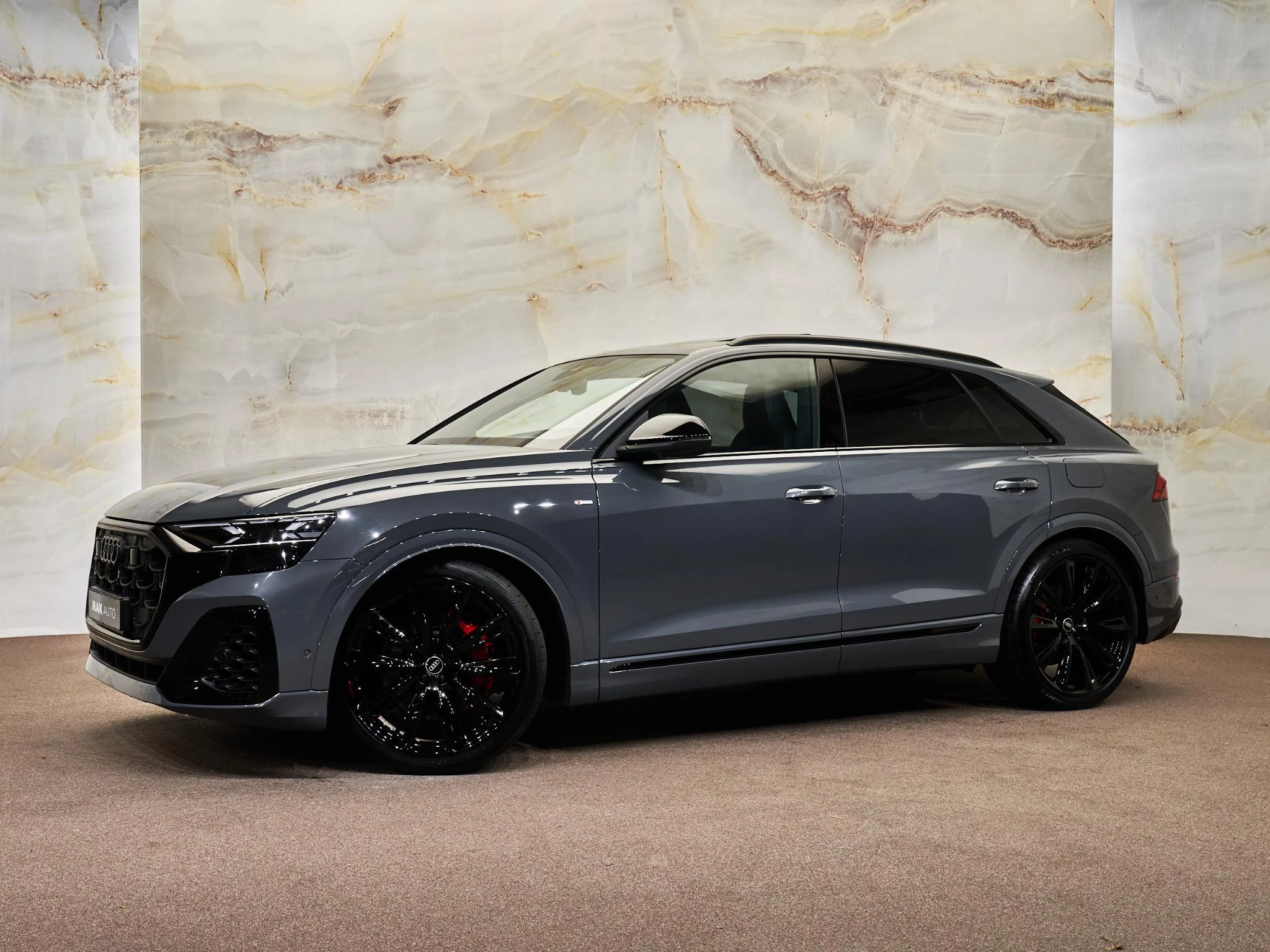 Hoofdafbeelding Audi Q8