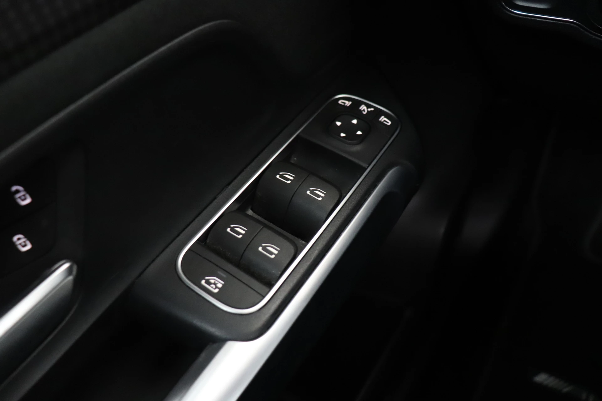 Hoofdafbeelding Mercedes-Benz EQB