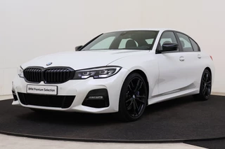 BMW 3 Serie 320i Executive M Sport Automaat / Sportstoelen / Head-Up / M Sportonderstel / Live Cockpit Professional / Cruise Control