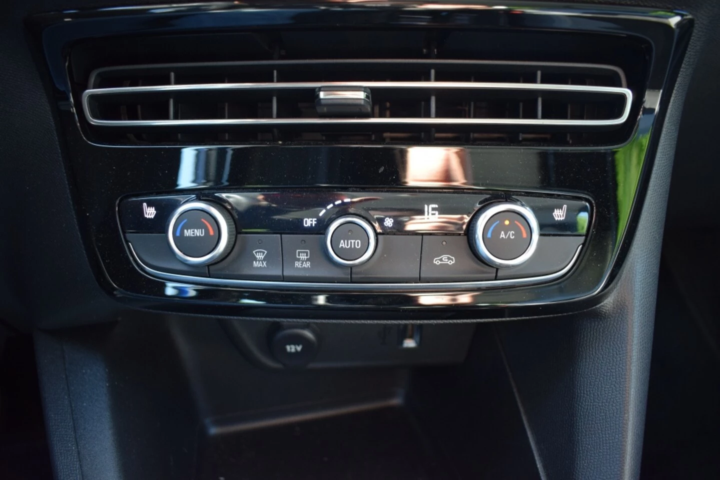 Hoofdafbeelding Opel Mokka-e