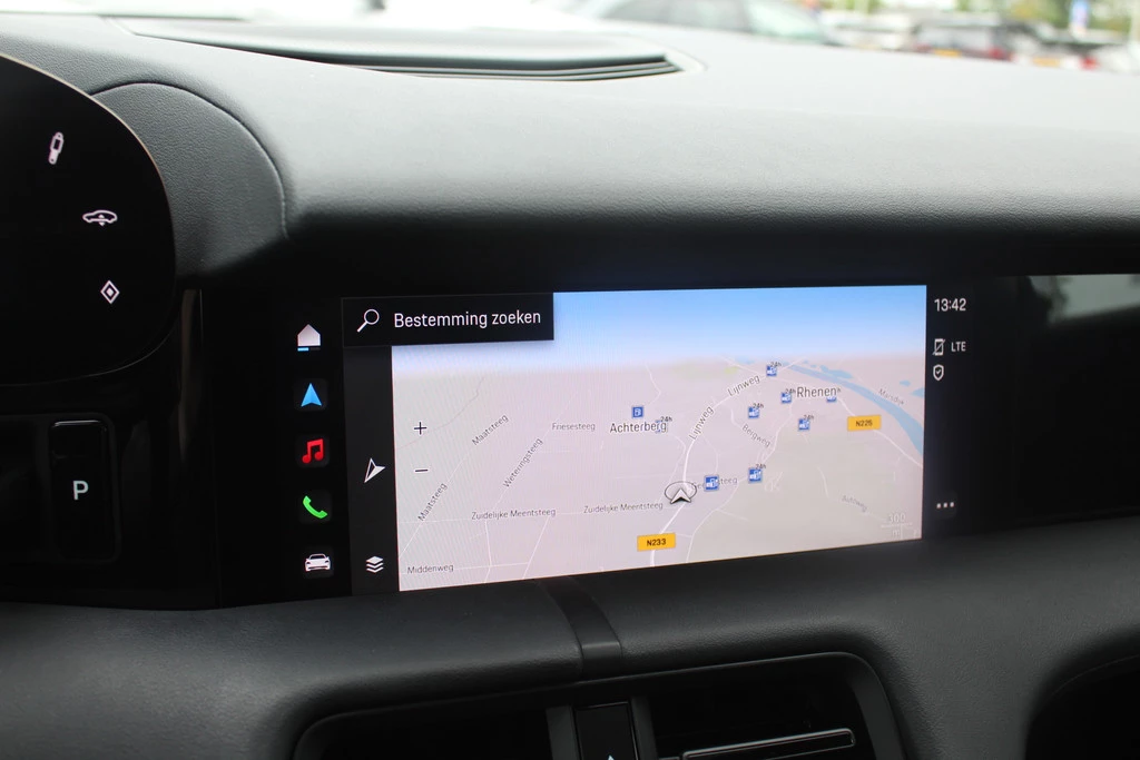 Hoofdafbeelding Porsche Taycan