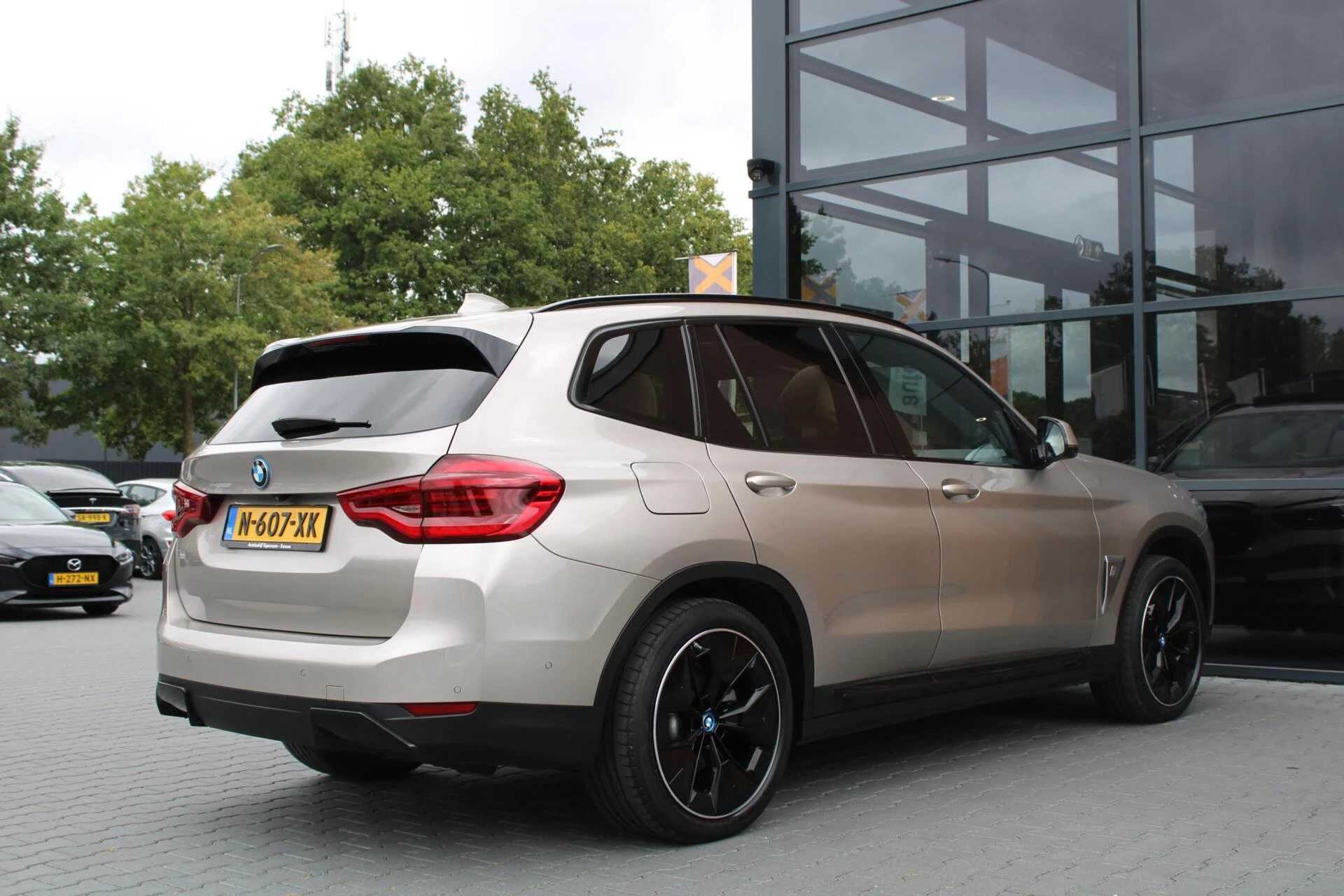 Hoofdafbeelding BMW iX3