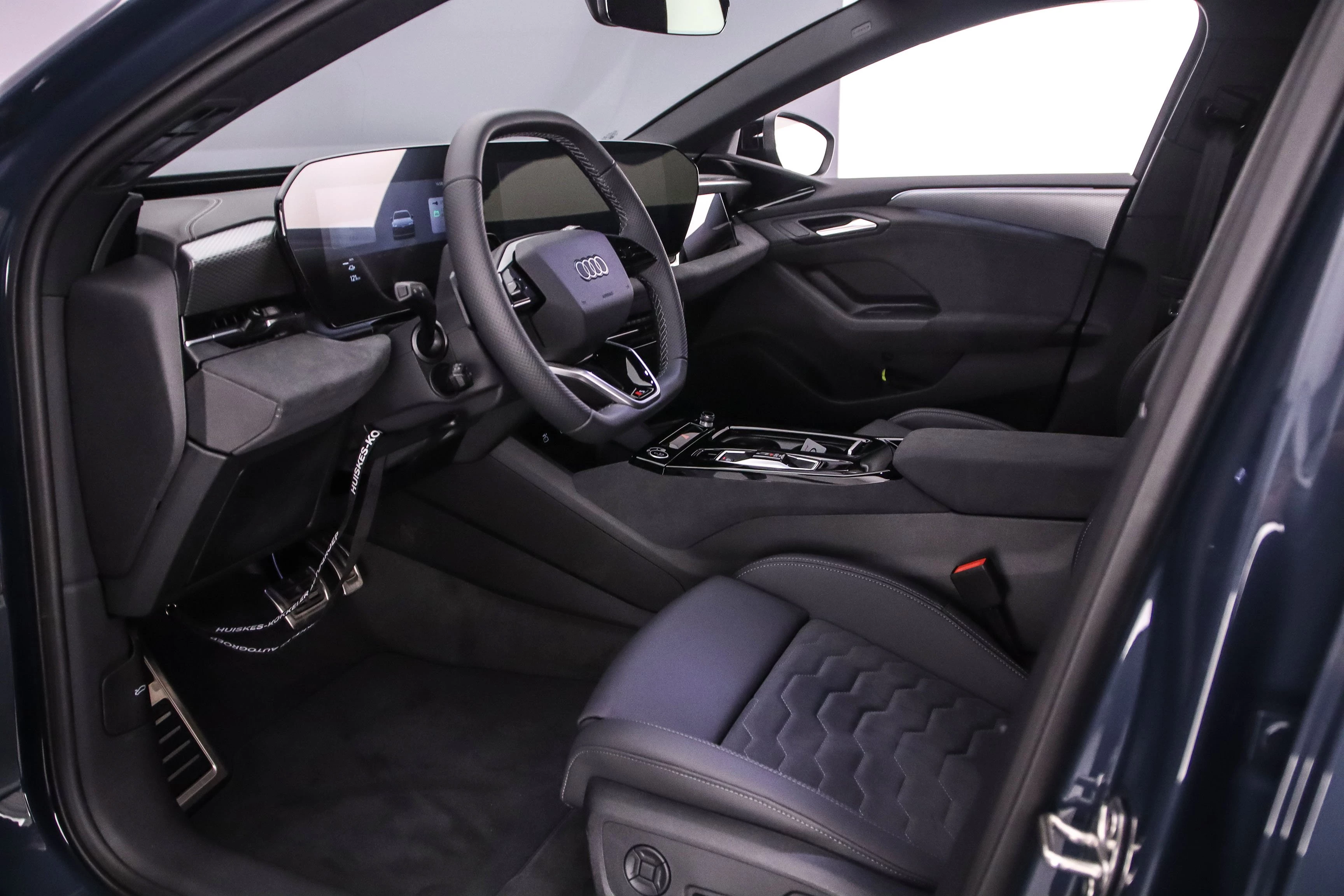 Hoofdafbeelding Audi A6 Avant e-tron