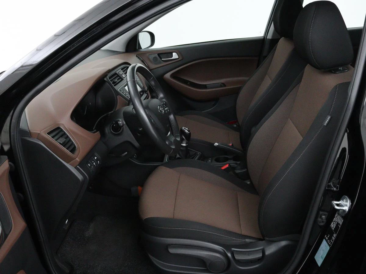 Hoofdafbeelding Hyundai i20