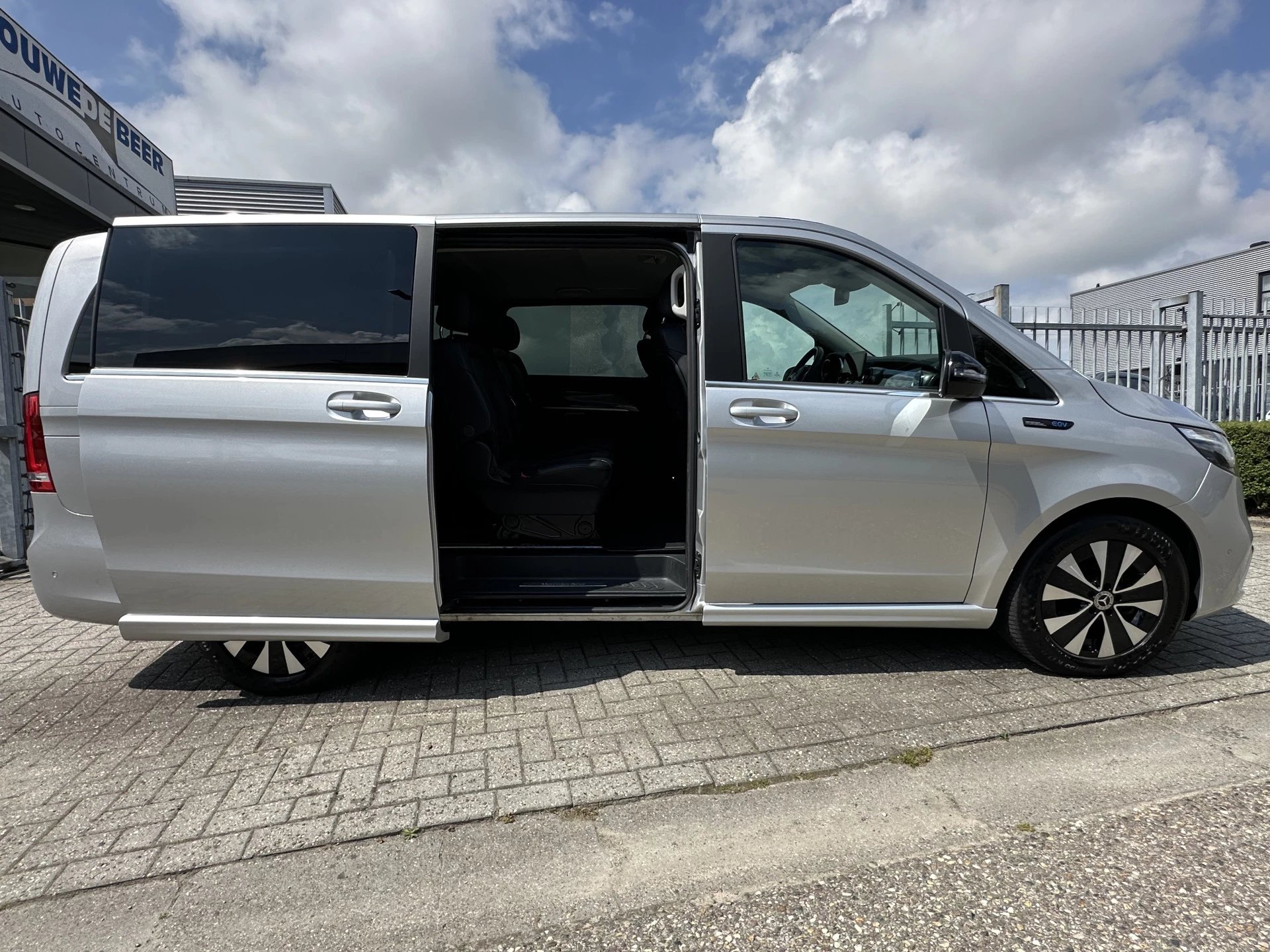 Hoofdafbeelding Mercedes-Benz EQV