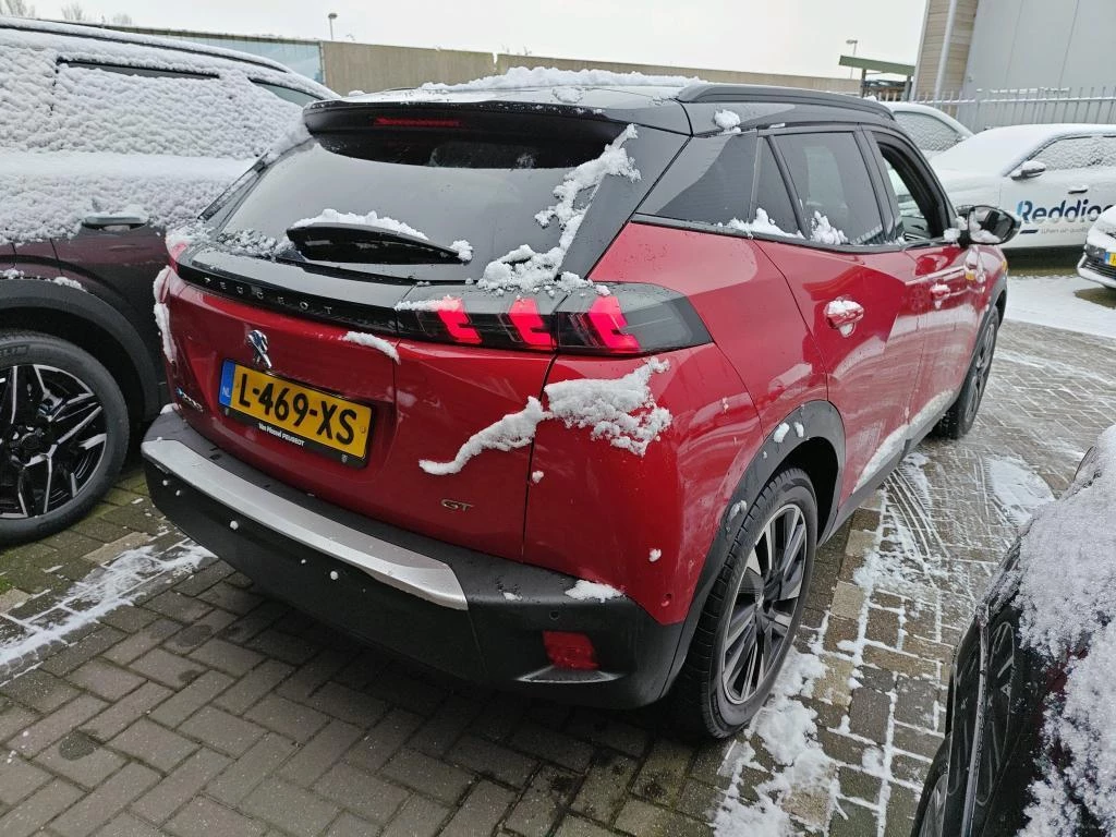 Hoofdafbeelding Peugeot e-2008