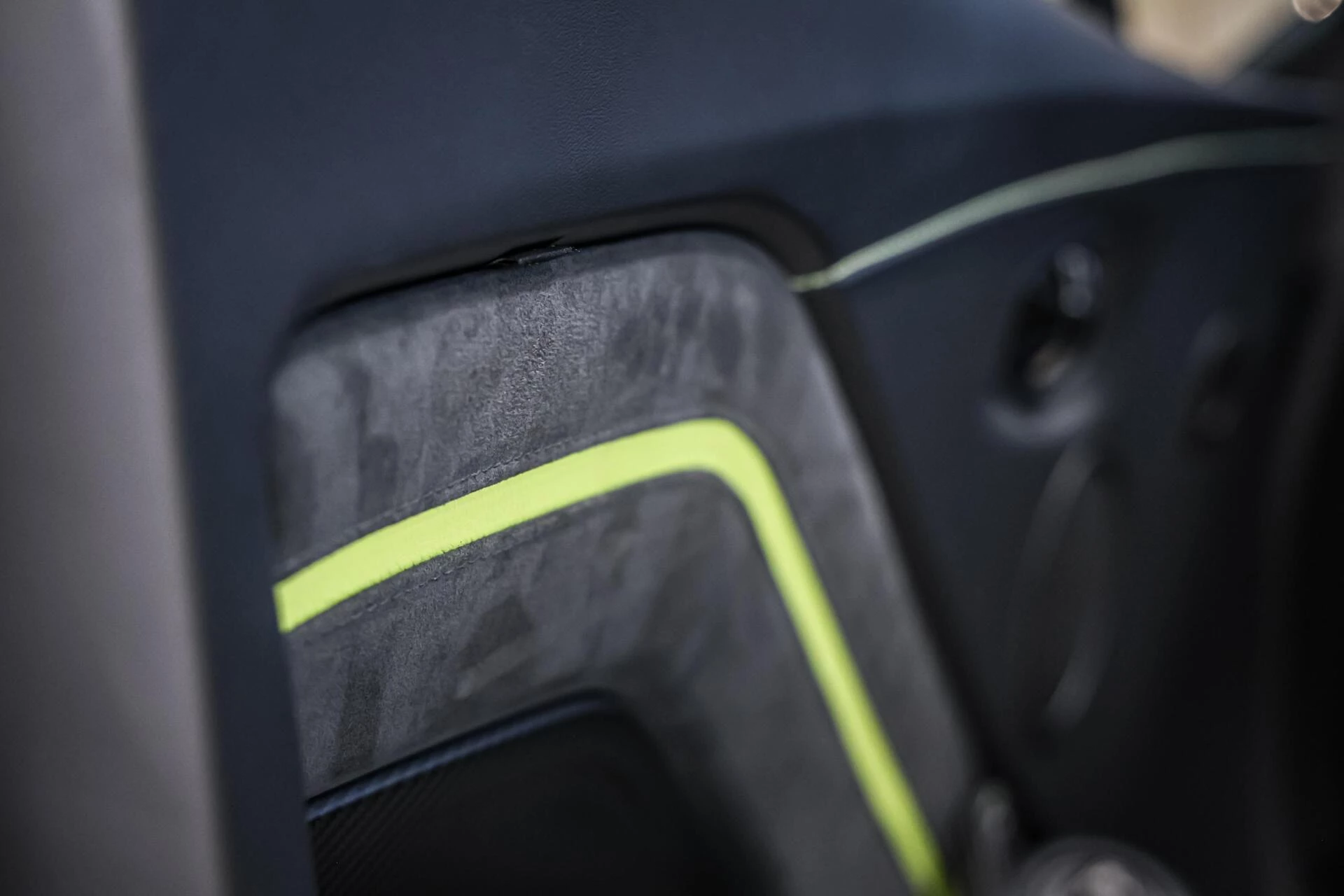 Hoofdafbeelding Aston Martin V8 Vantage