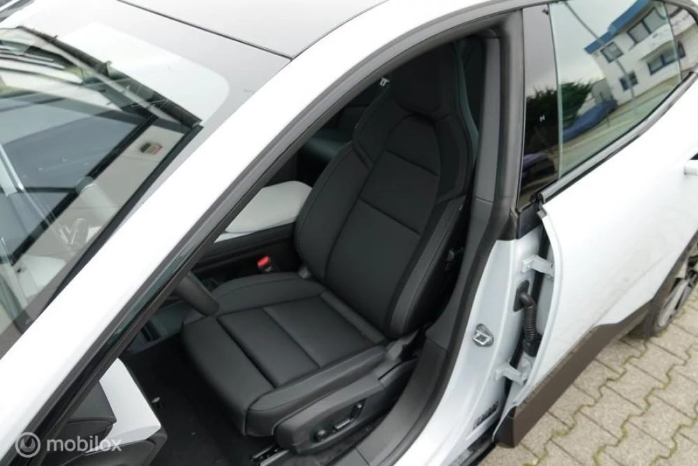 Hoofdafbeelding Polestar 4