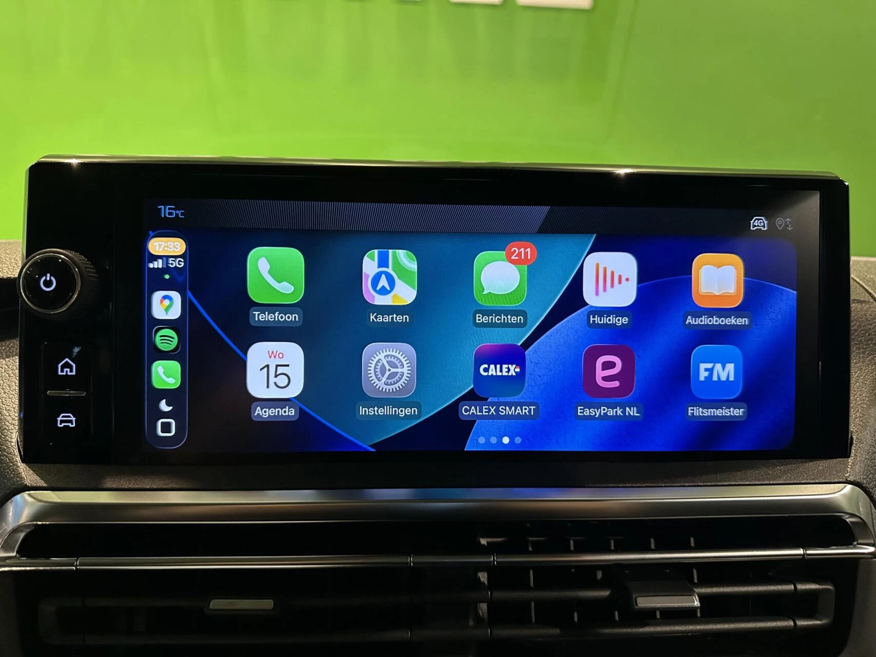 Hoofdafbeelding Peugeot e-Traveller