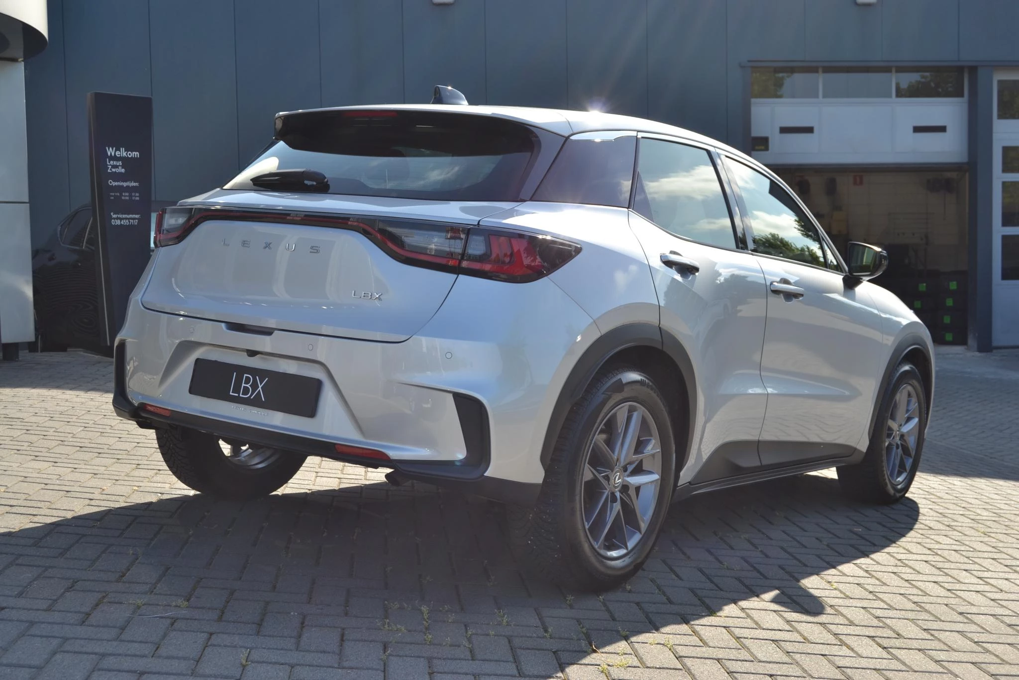 Hoofdafbeelding Lexus LBX