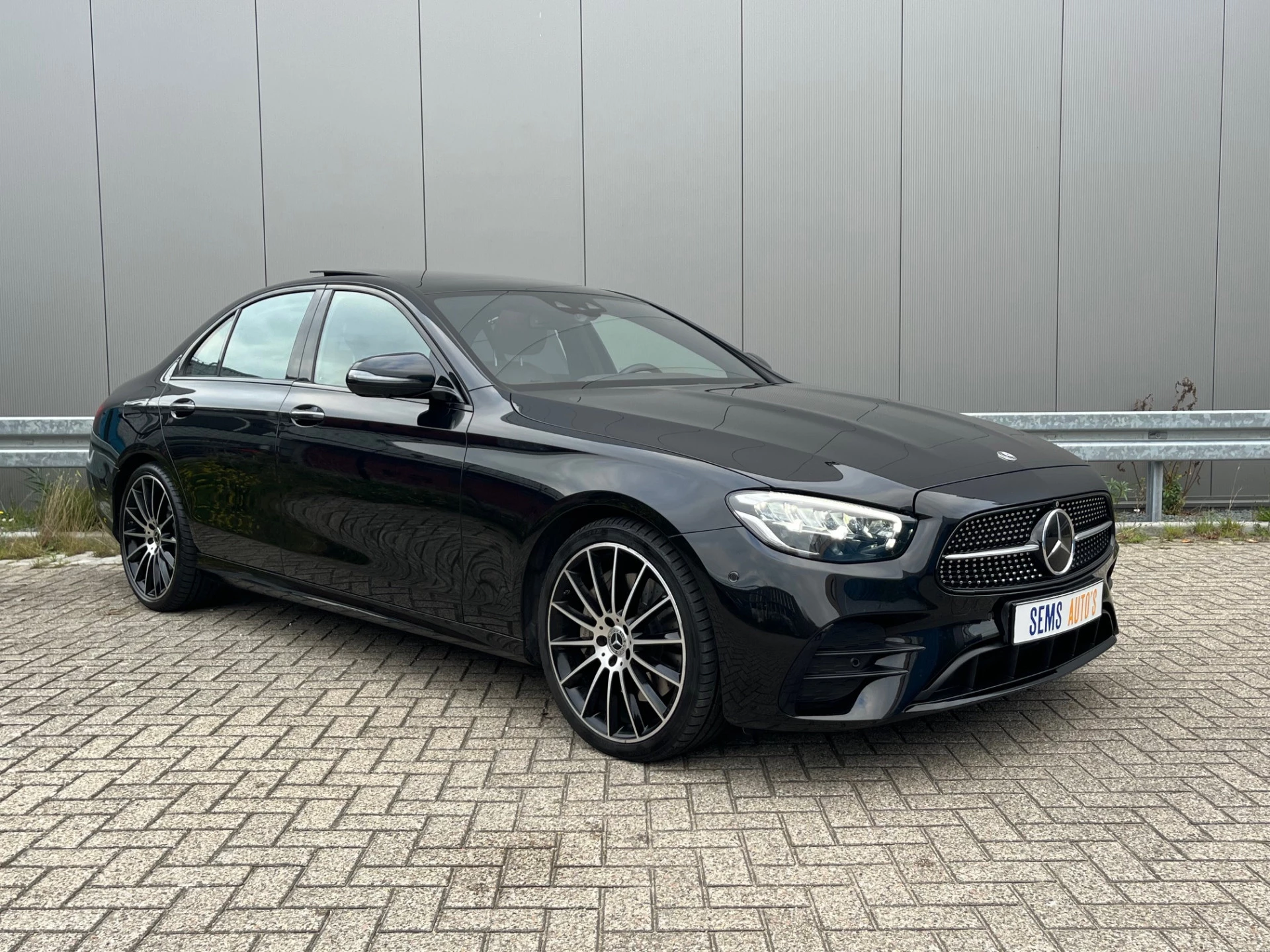 Hoofdafbeelding Mercedes-Benz E-Klasse