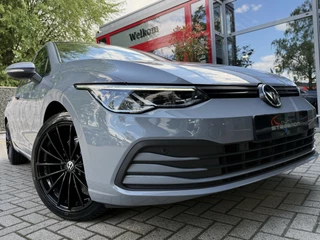 Volkswagen Golf 1.5 TSI *!* HIGHLINE *!* PANOADAK/ 18 INCH/ LED/ RADAR/ CARPLAY *!*