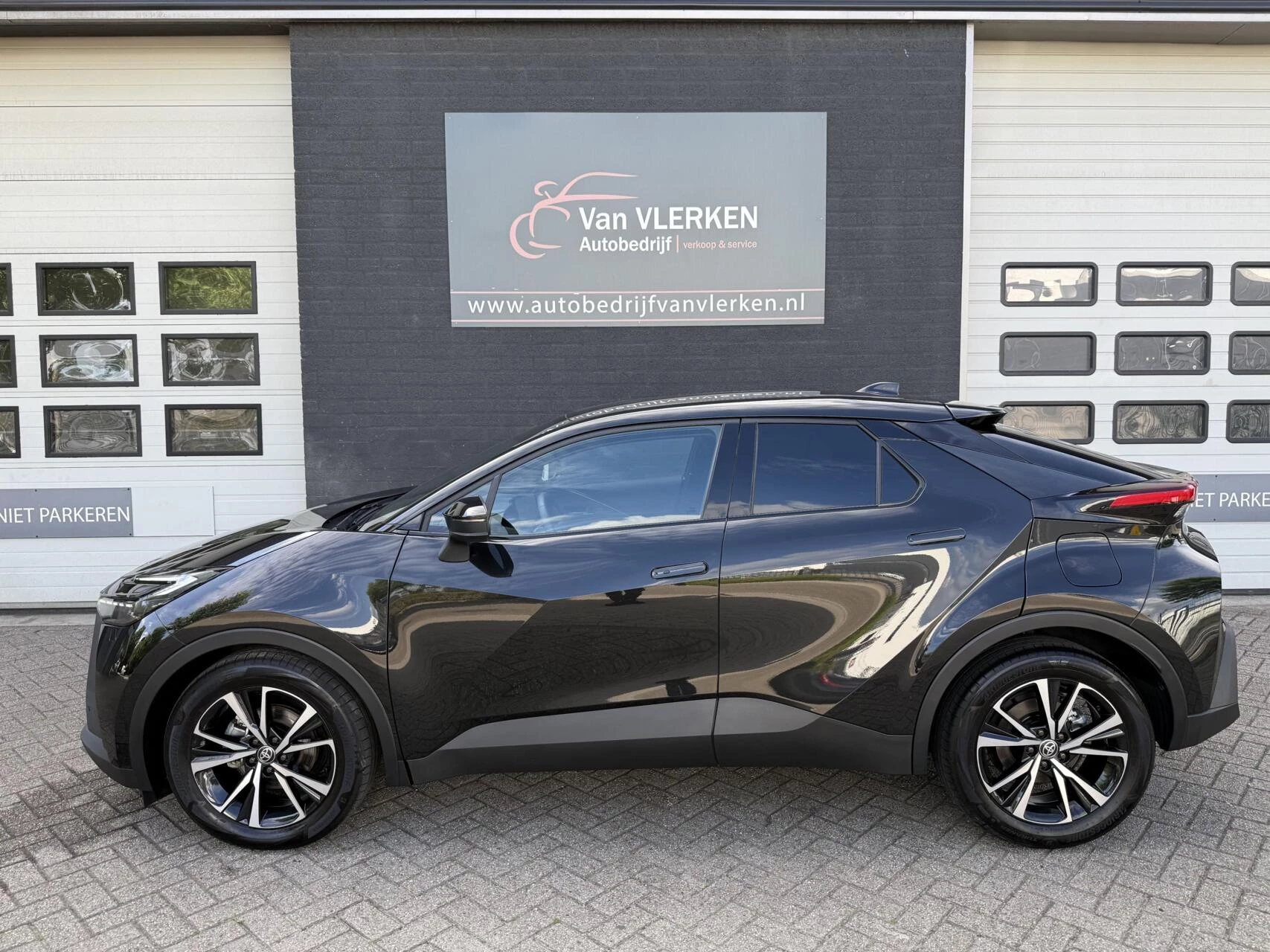 Hoofdafbeelding Toyota C-HR
