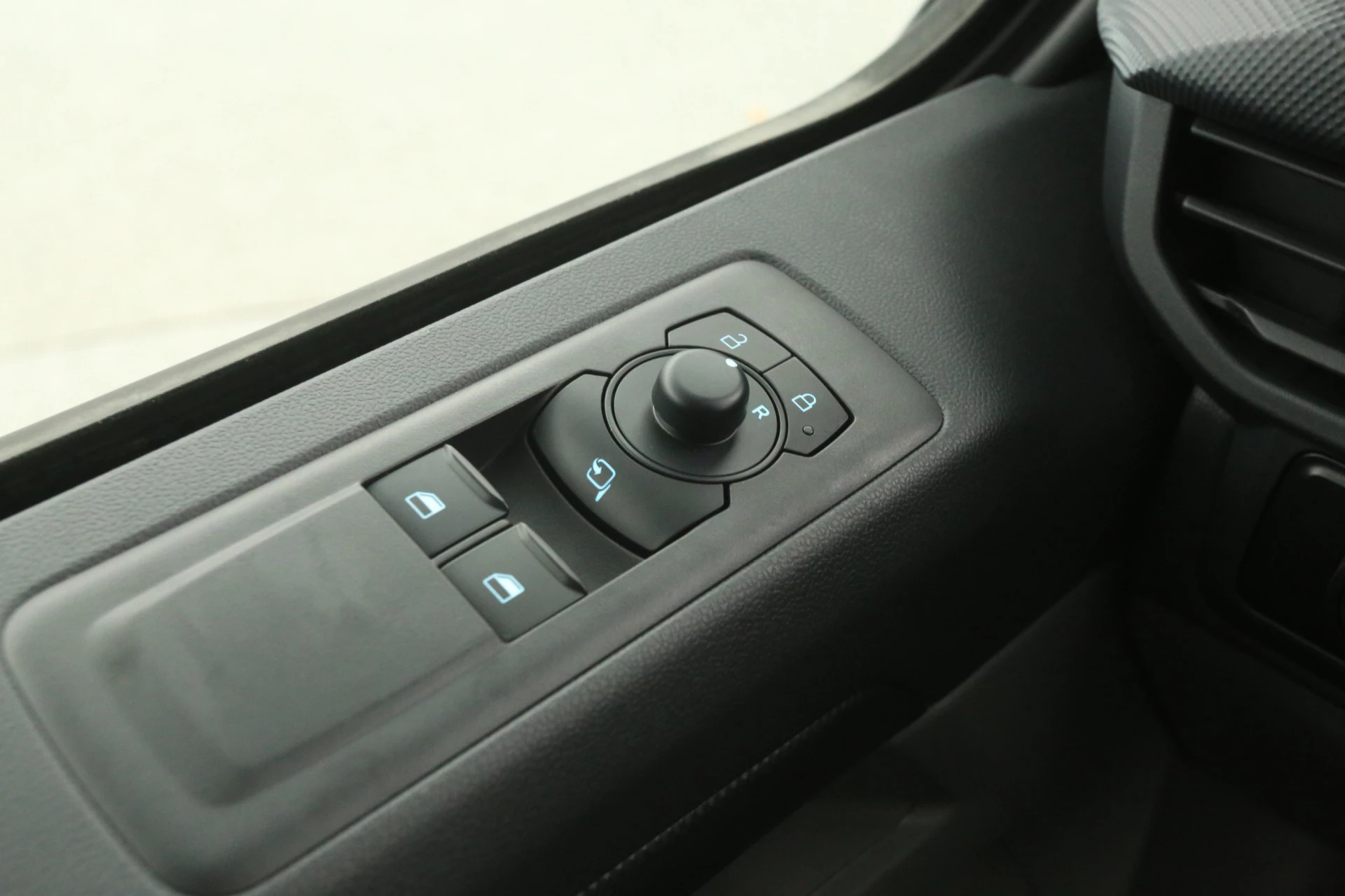 Hoofdafbeelding Ford E-Transit Custom