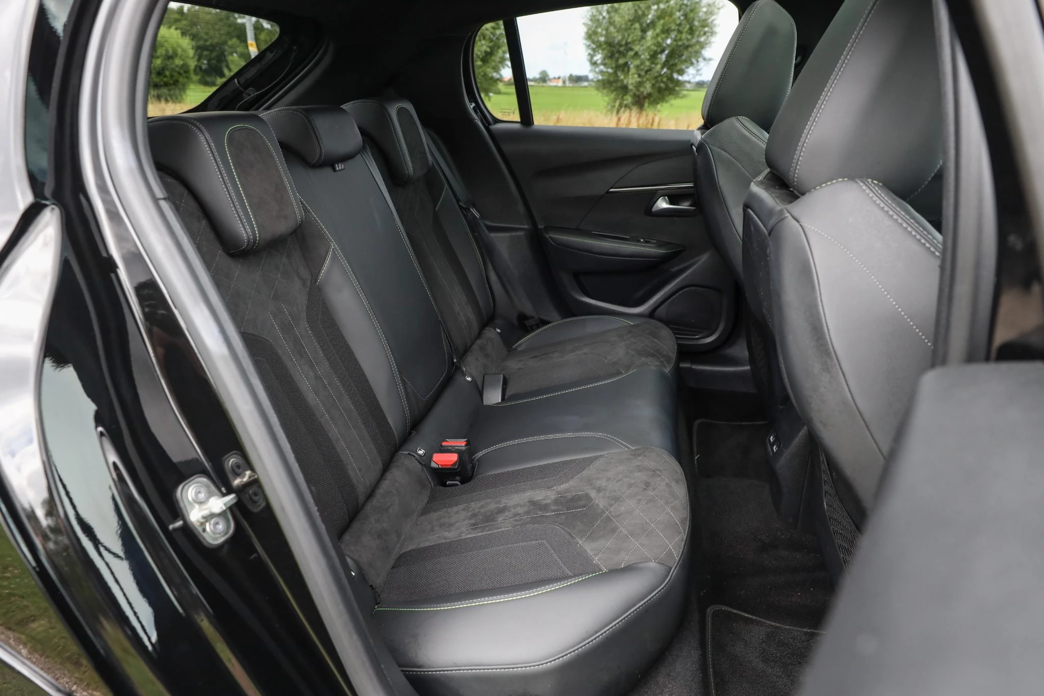 Hoofdafbeelding Peugeot e-208