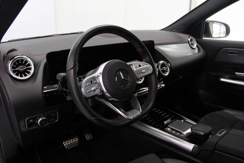 Hoofdafbeelding Mercedes-Benz EQA