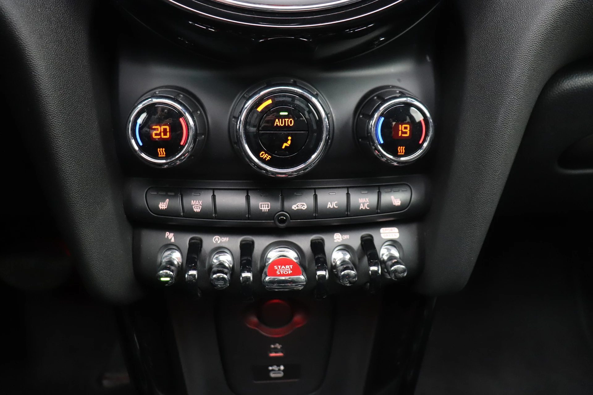 Hoofdafbeelding MINI Cooper