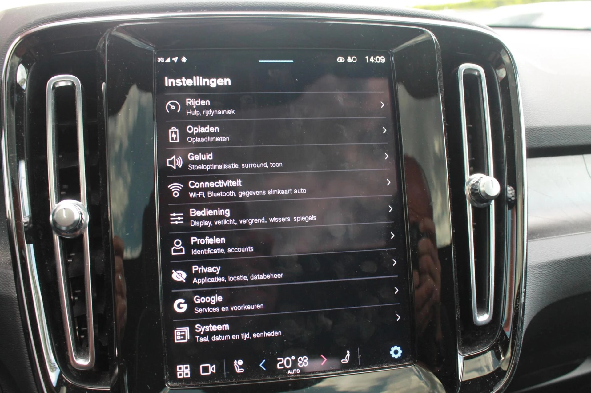 Hoofdafbeelding Volvo C40
