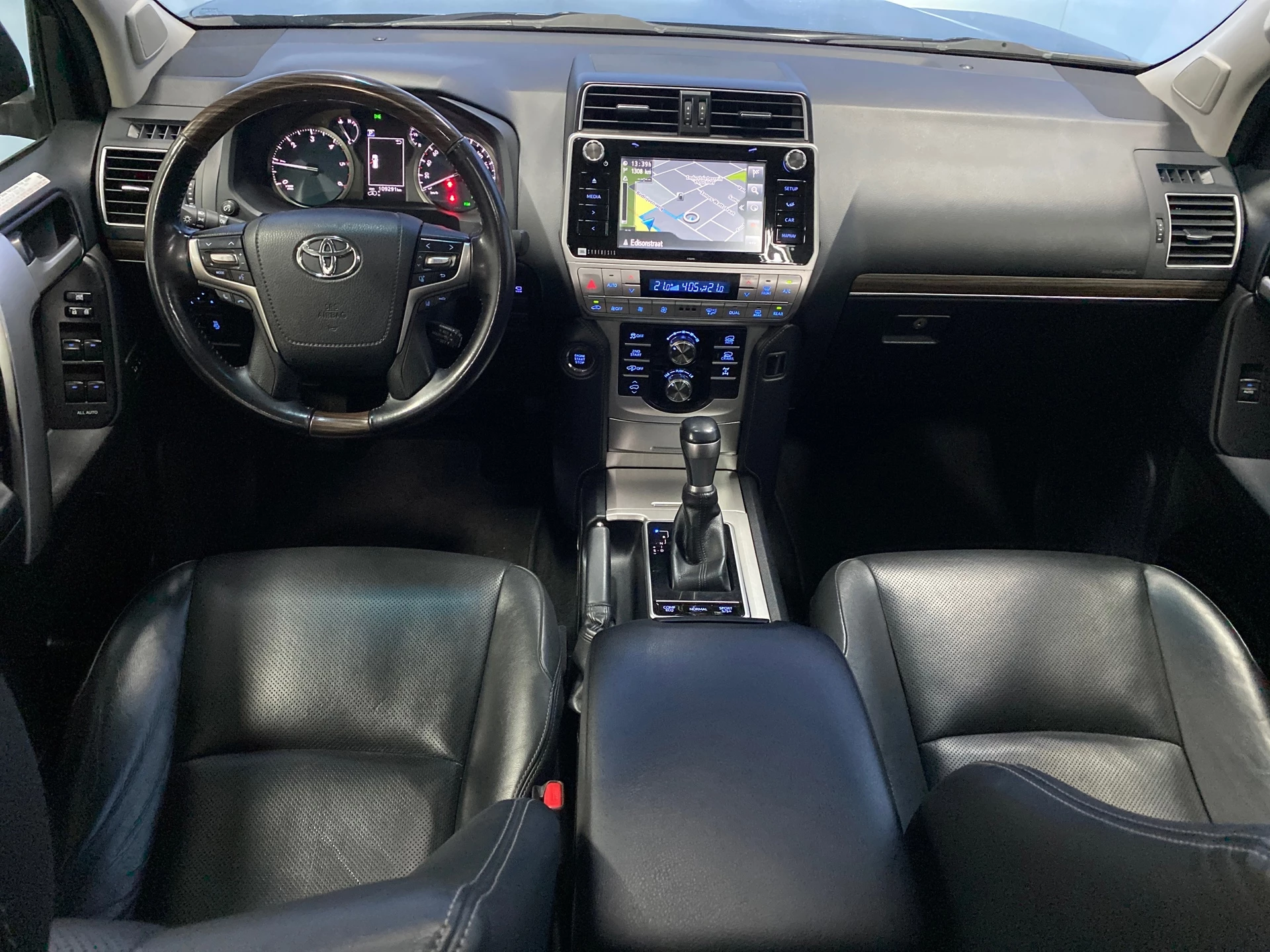 Hoofdafbeelding Toyota Land Cruiser