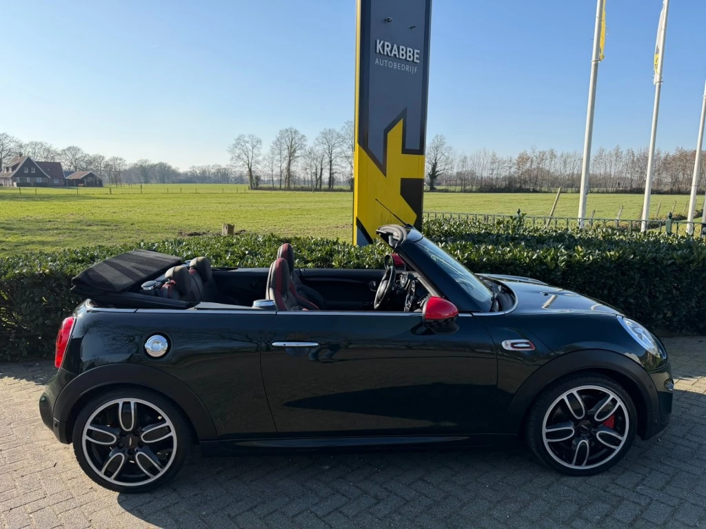 Hoofdafbeelding MINI Cabrio