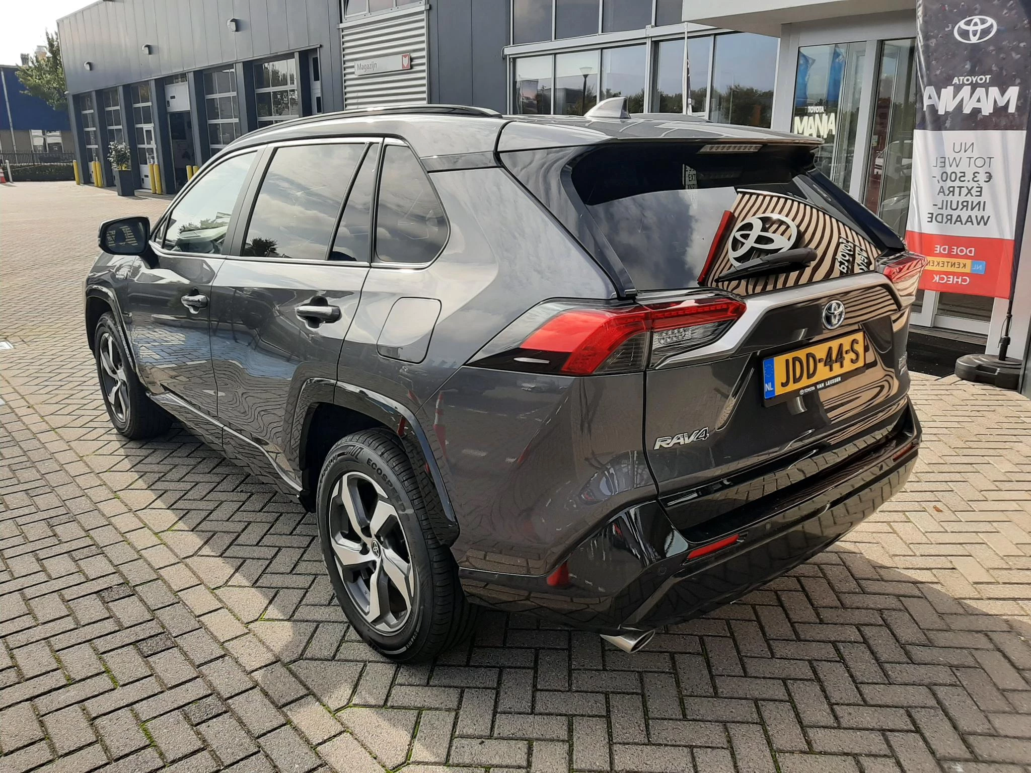 Hoofdafbeelding Toyota RAV4