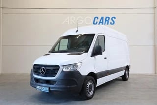 Hoofdafbeelding Mercedes-Benz Sprinter Mercedes-Benz Sprinter 314 CDI L2/H2 AUTOMAAT CAMERA BLIS CLIMA CRUISE CONTROL TREKHAAK PDC STOELVERWARMING LEASE v/a € 199,- p.m.