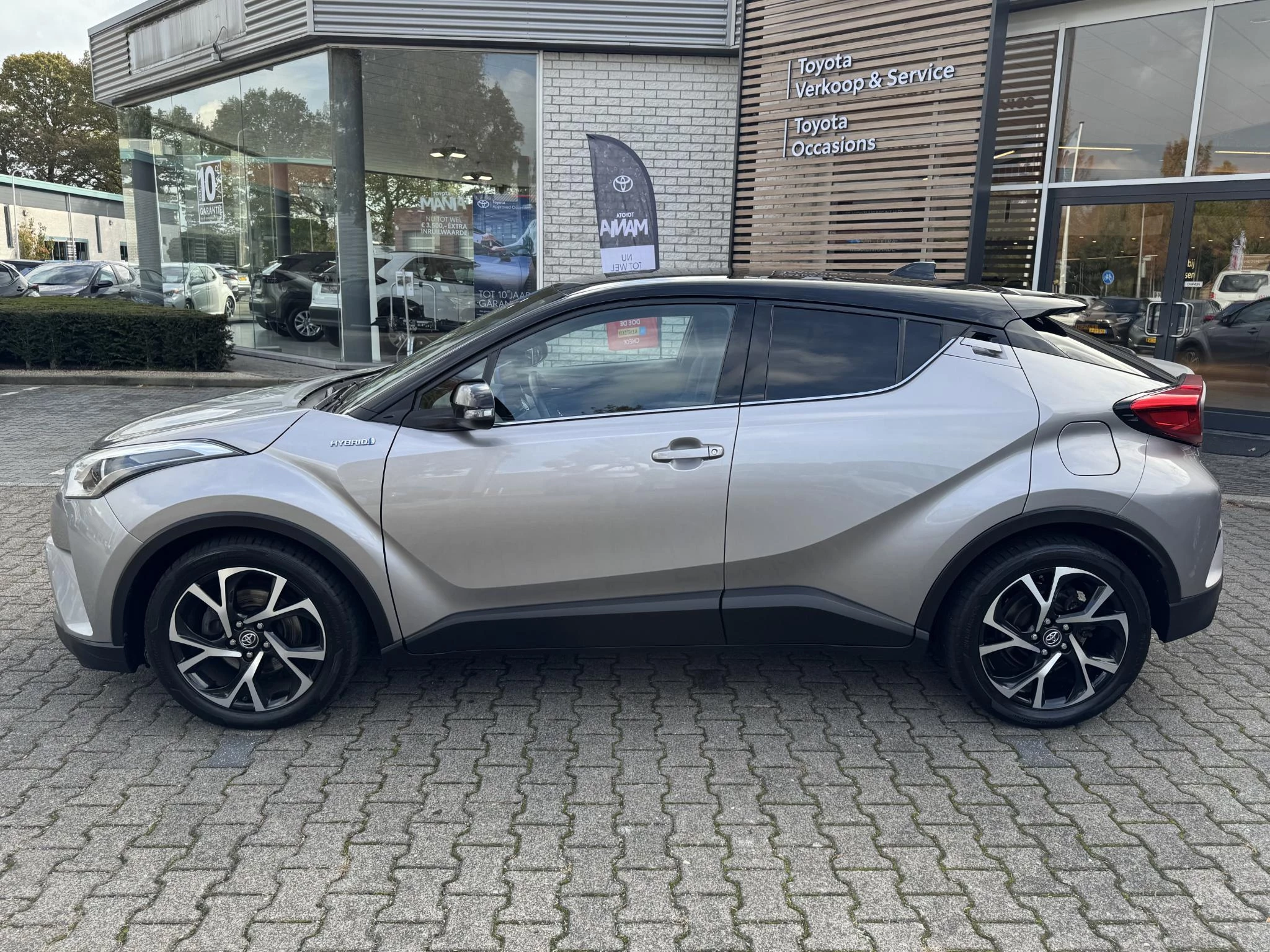 Hoofdafbeelding Toyota C-HR