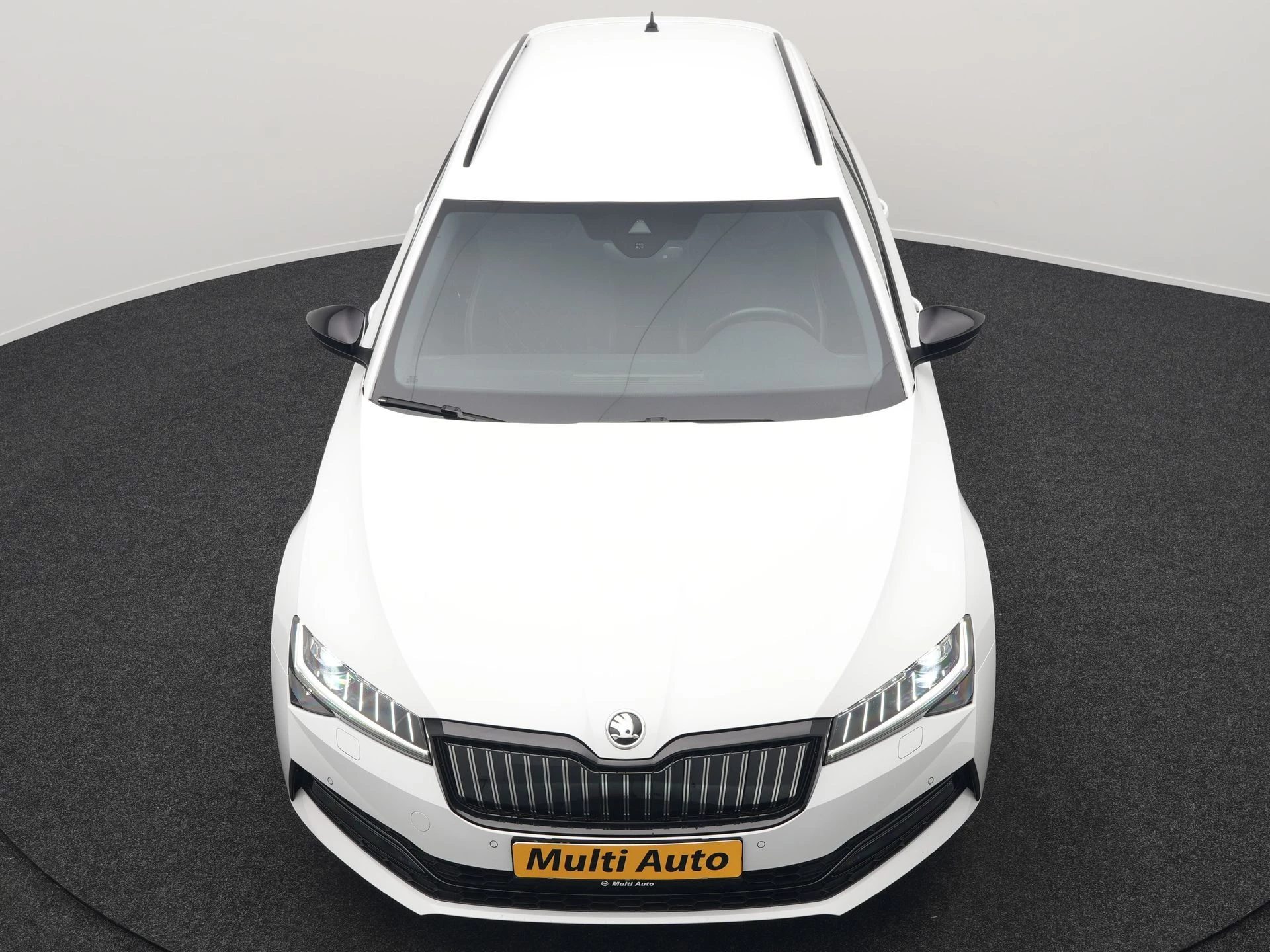 Hoofdafbeelding Škoda Superb