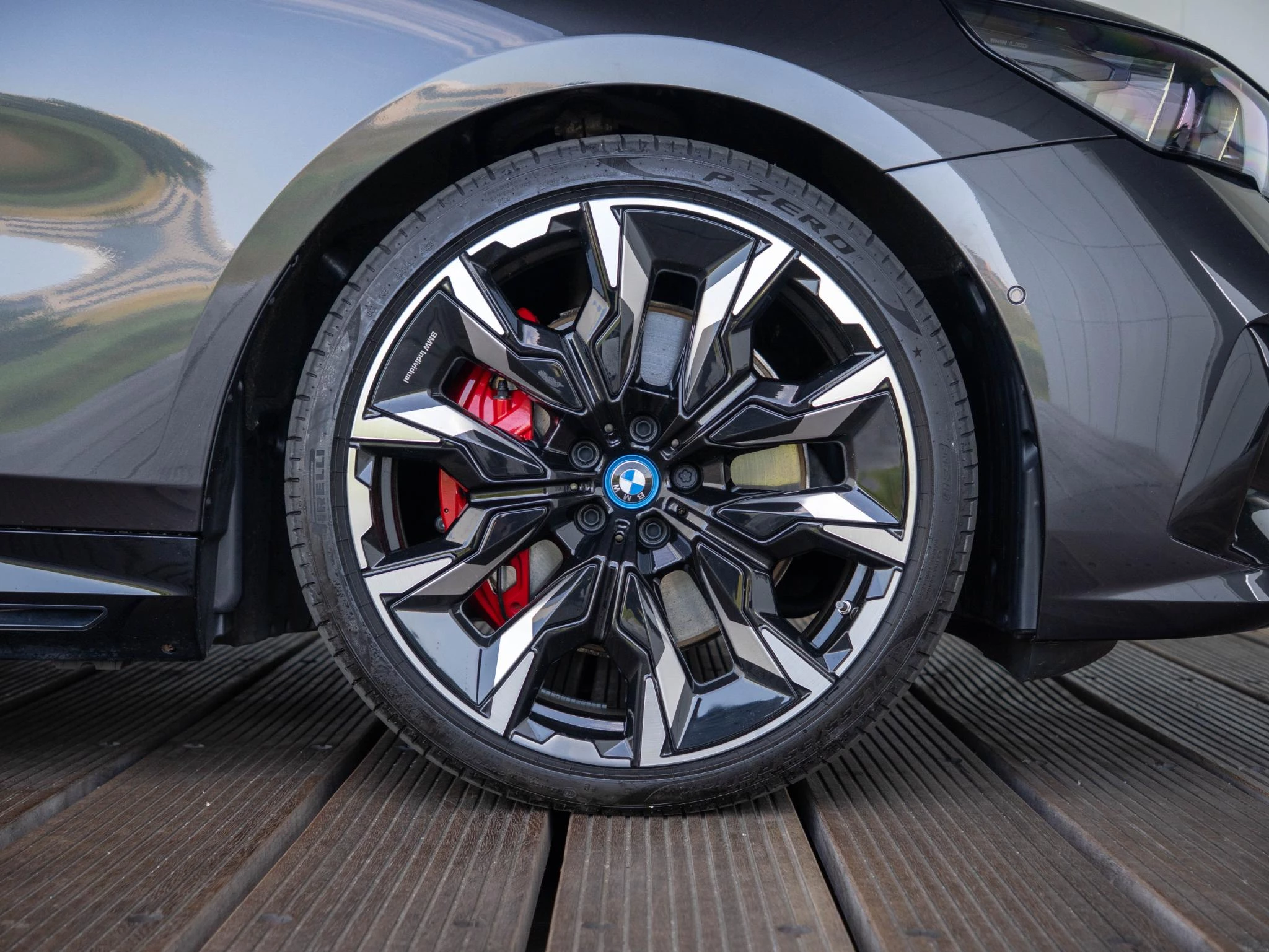 Hoofdafbeelding BMW i5