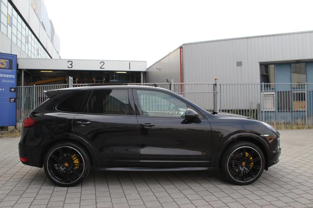 Hoofdafbeelding Porsche Cayenne