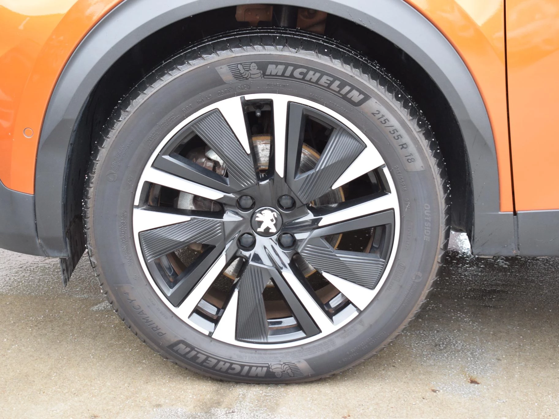 Hoofdafbeelding Peugeot e-2008