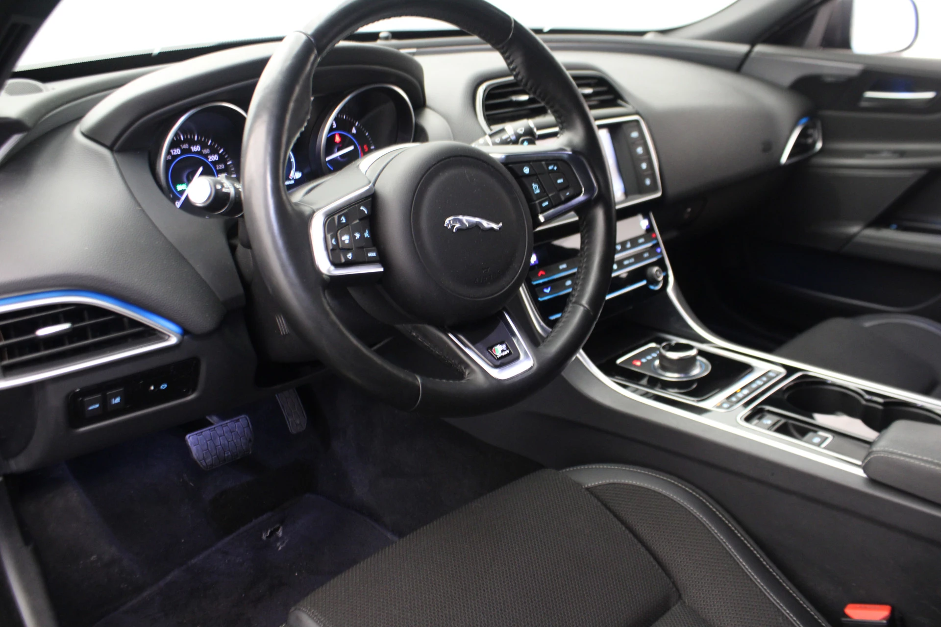 Hoofdafbeelding Jaguar XE