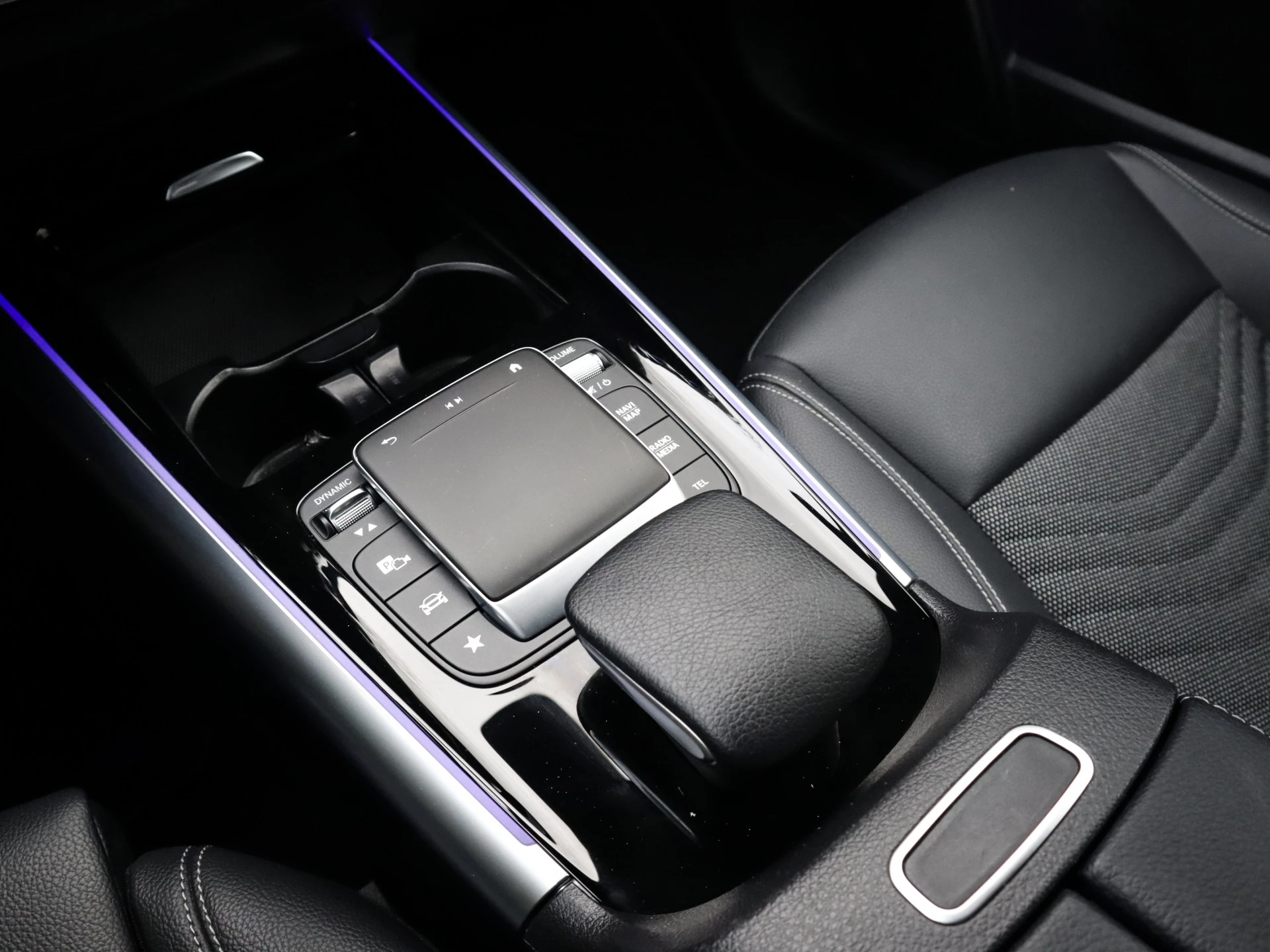 Hoofdafbeelding Mercedes-Benz EQA