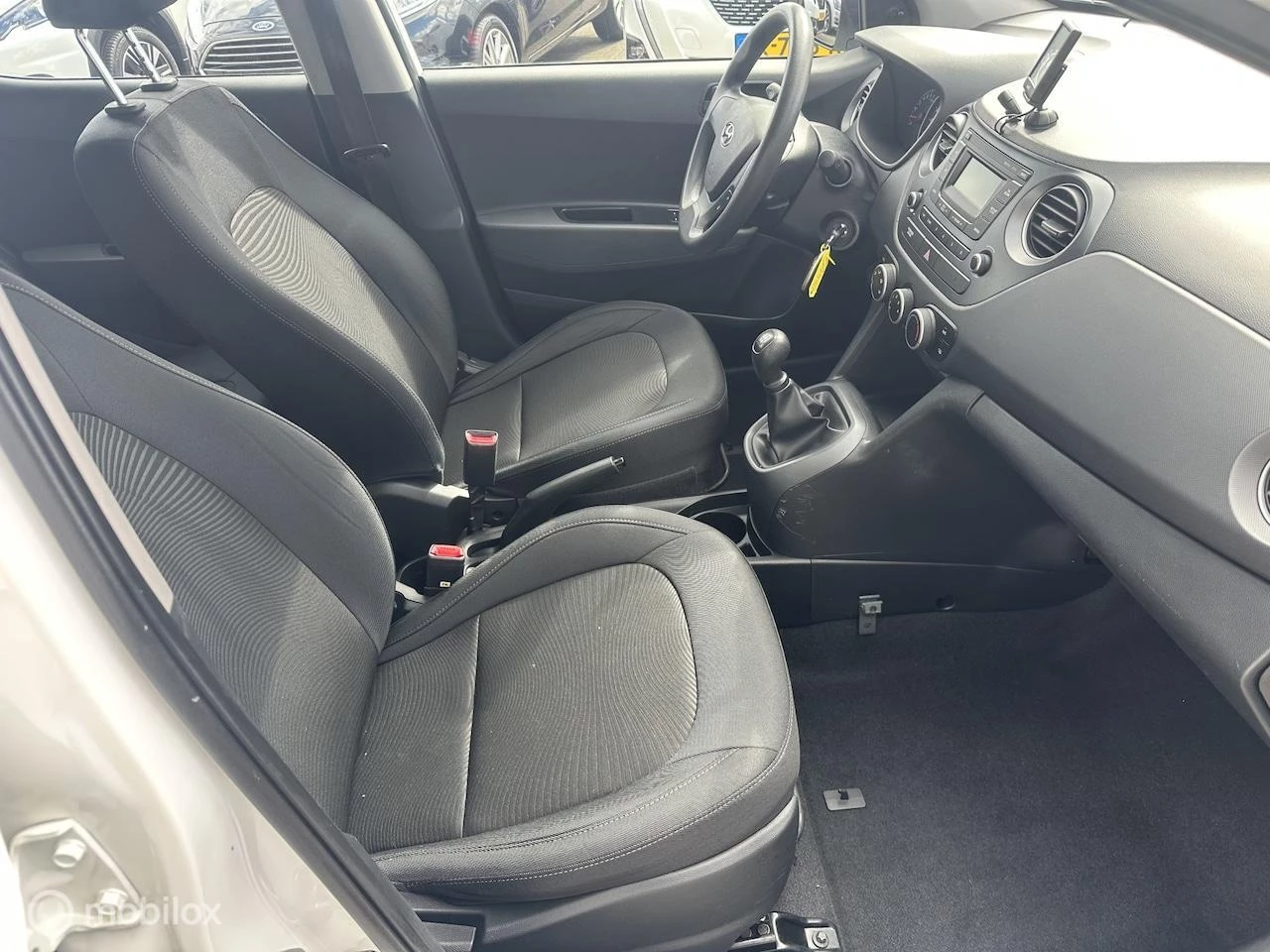 Hoofdafbeelding Hyundai i10