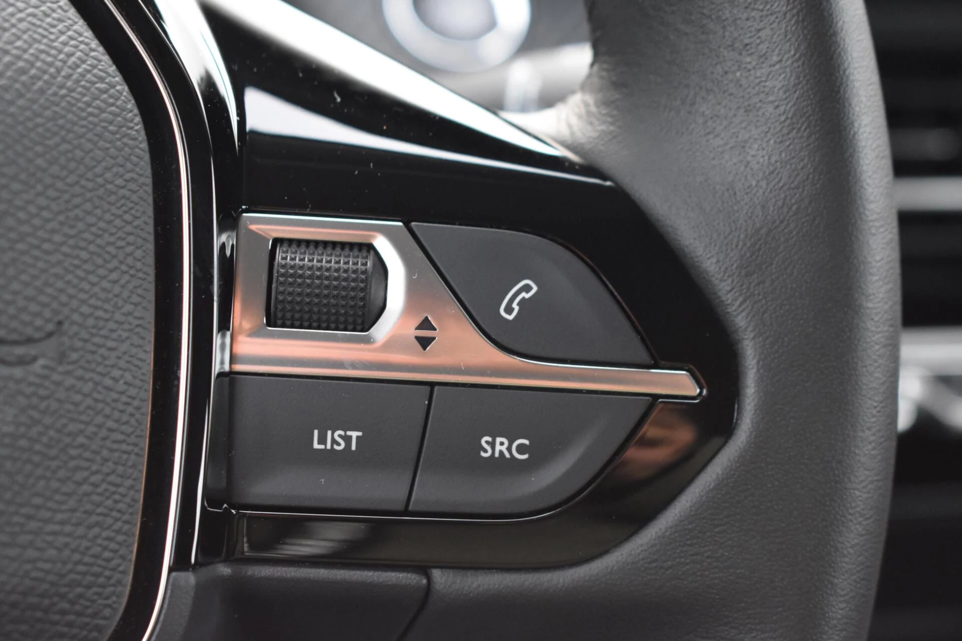 Hoofdafbeelding Peugeot e-208