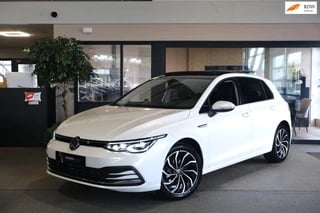 Volkswagen Golf 8 1.5 eTSI 150PK DSG Pano Led IQ Navi Virtual