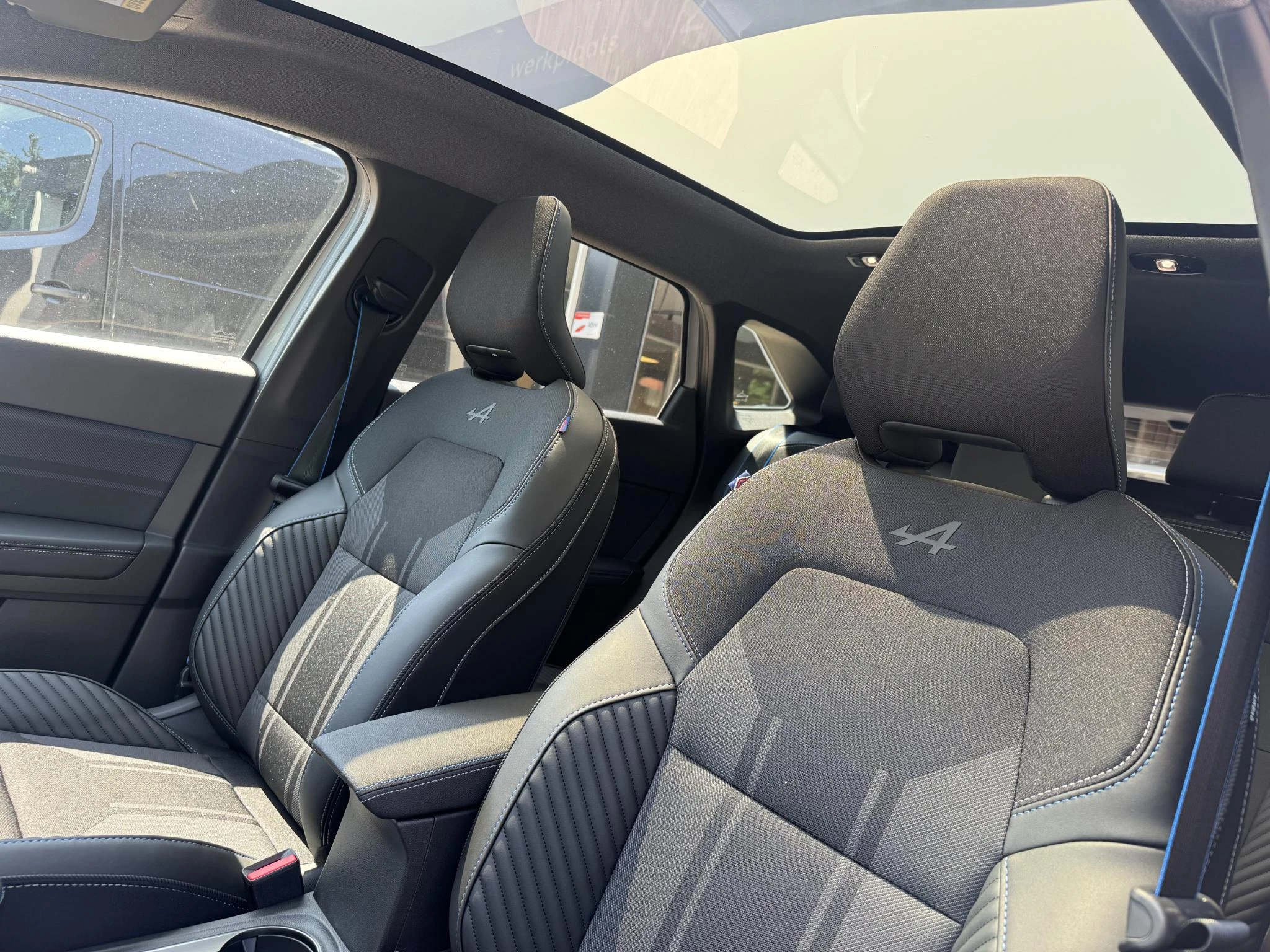 Hoofdafbeelding Renault Symbioz