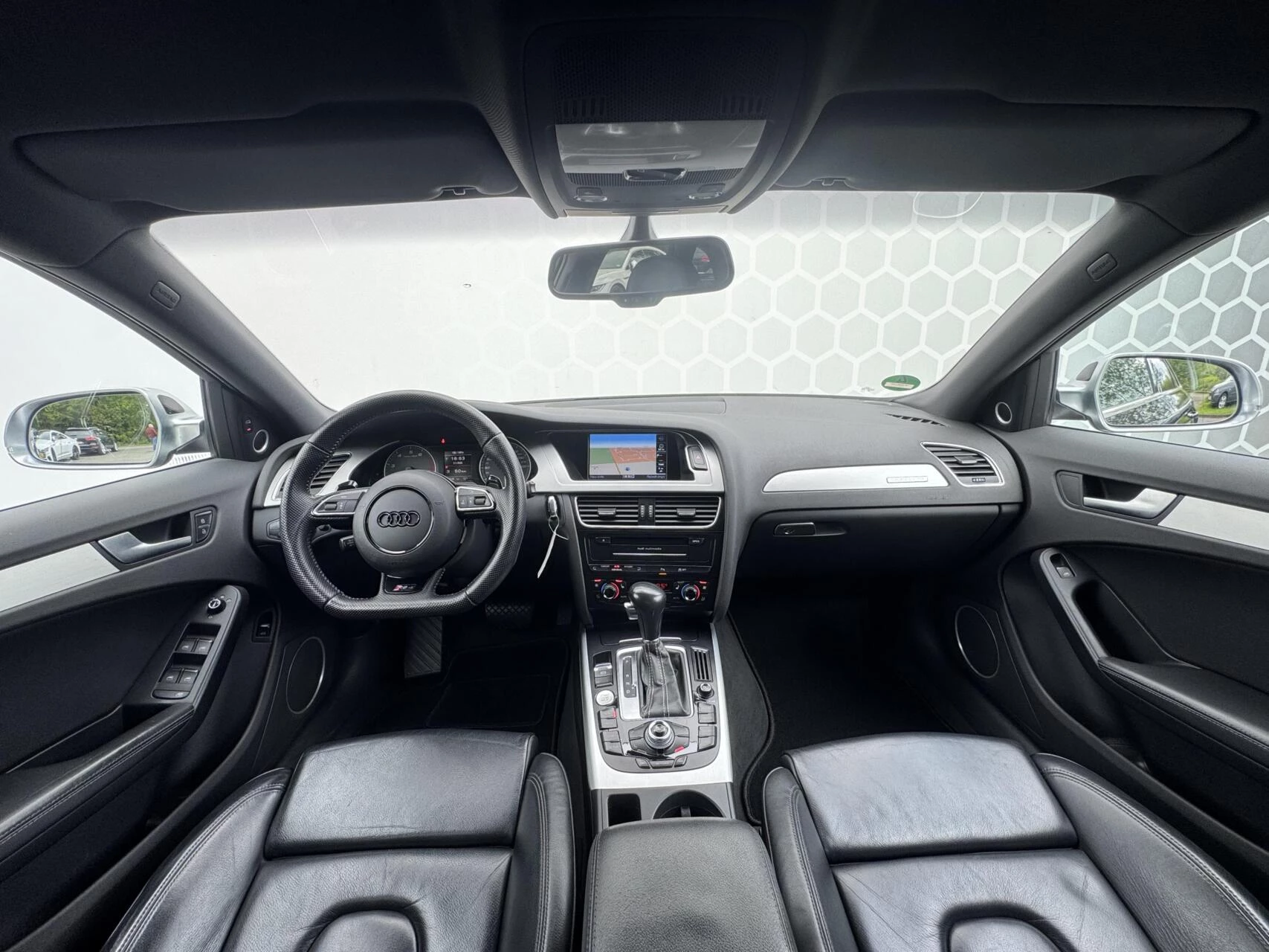 Hoofdafbeelding Audi S4