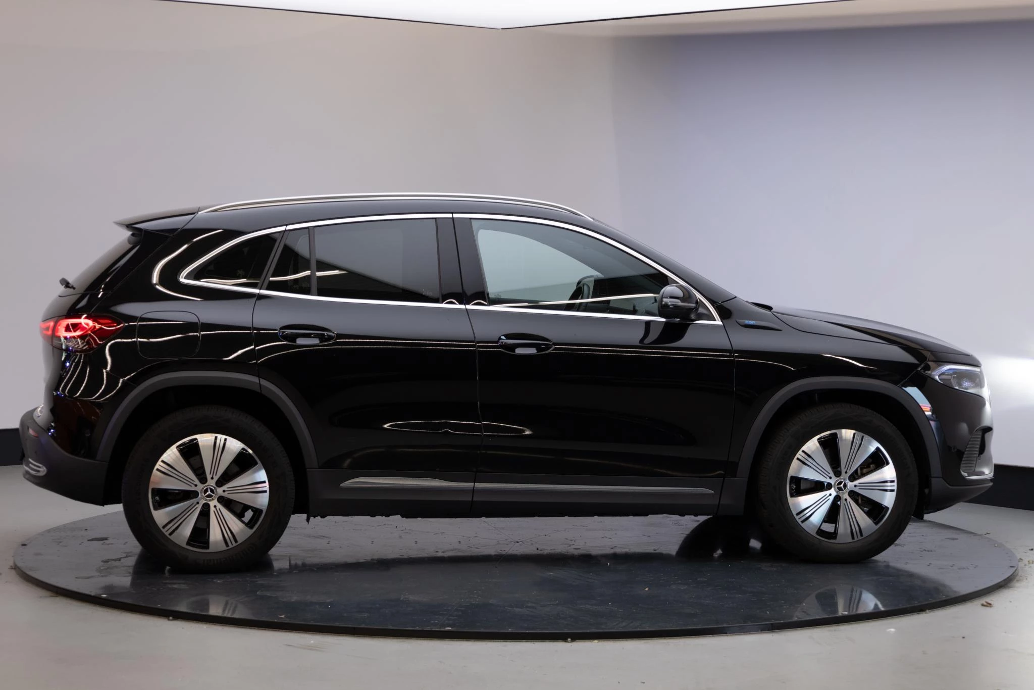 Hoofdafbeelding Mercedes-Benz EQA