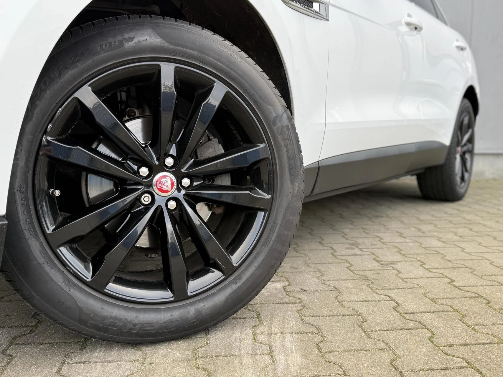 Hoofdafbeelding Jaguar F-PACE