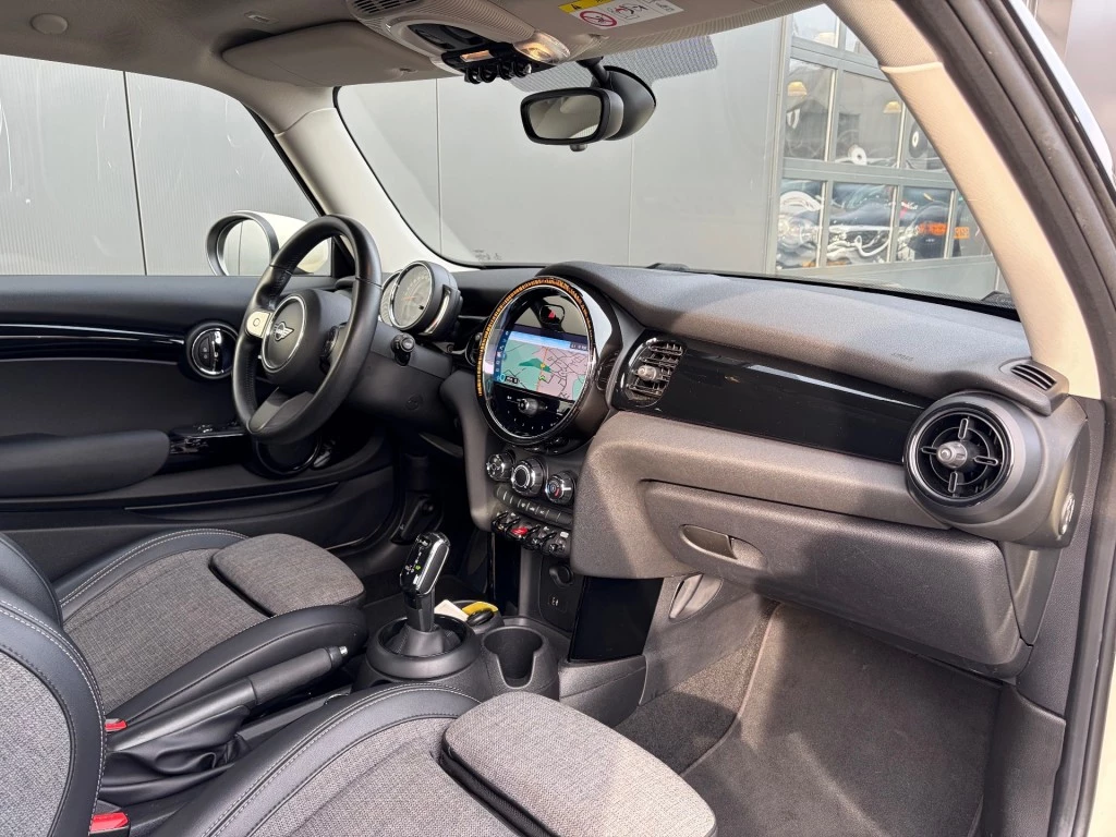 Hoofdafbeelding MINI One