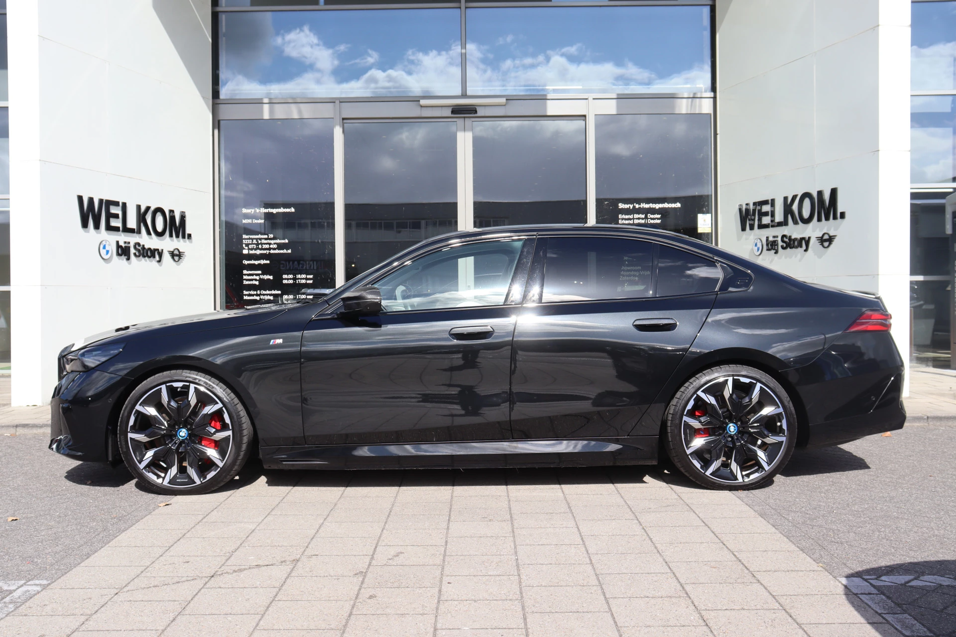 Hoofdafbeelding BMW i5