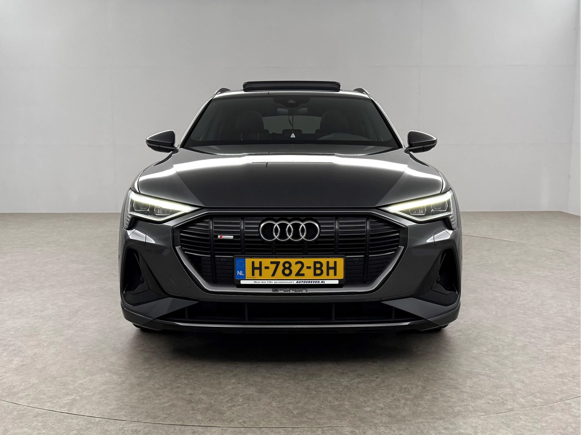 Hoofdafbeelding Audi e-tron