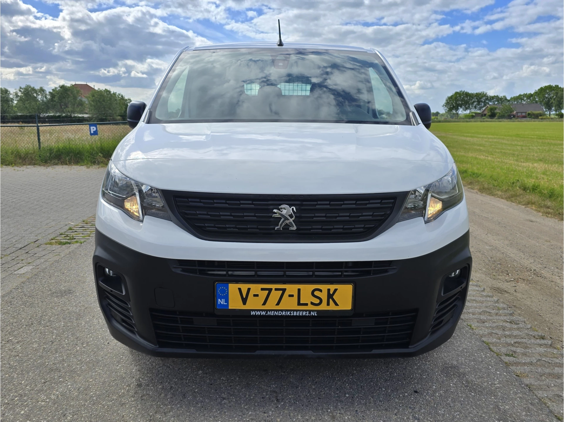 Hoofdafbeelding Peugeot Partner