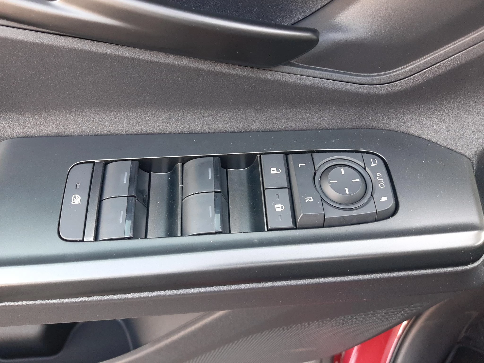 Hoofdafbeelding Toyota C-HR+