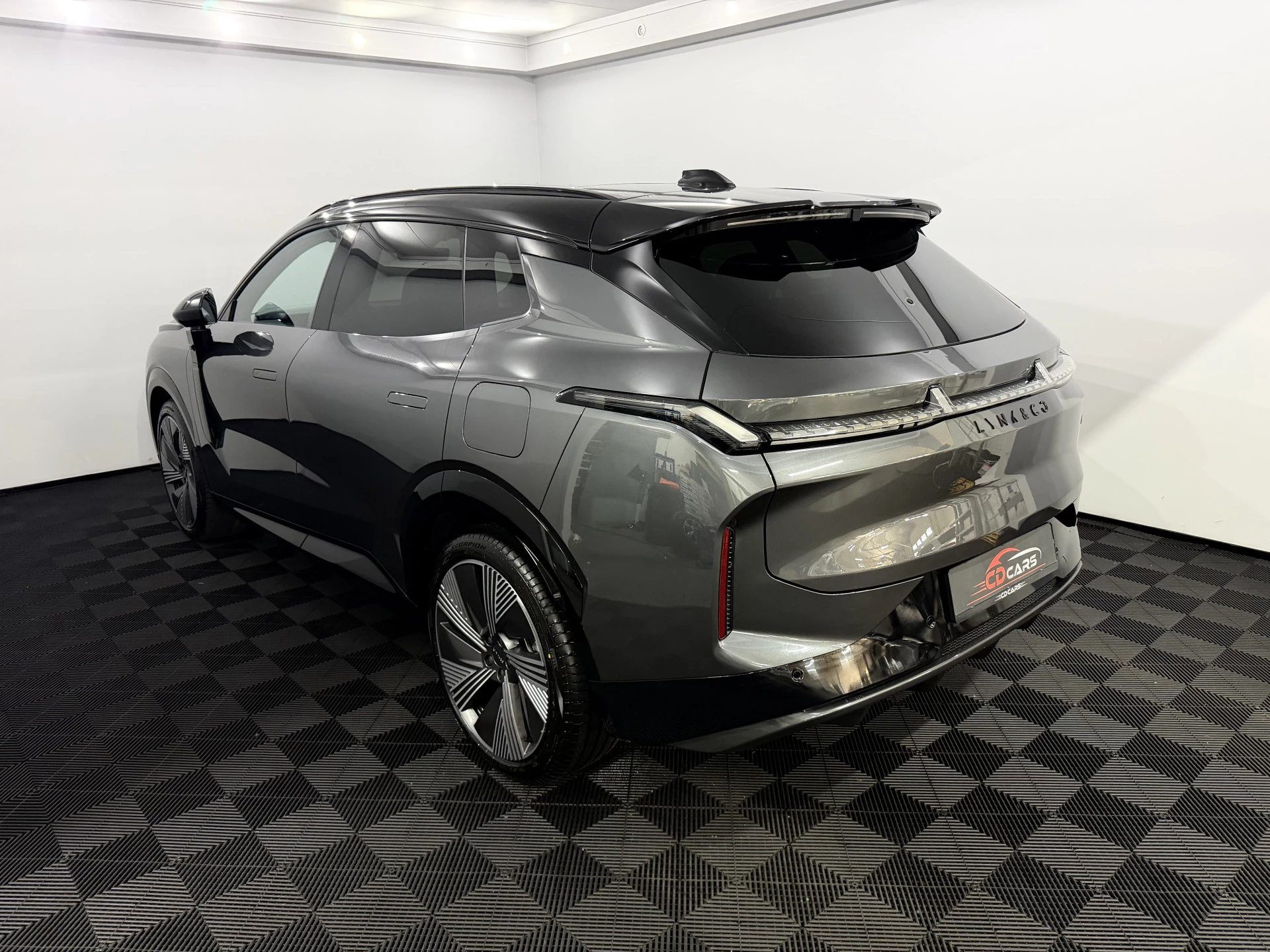 Hoofdafbeelding Lynk & Co 08