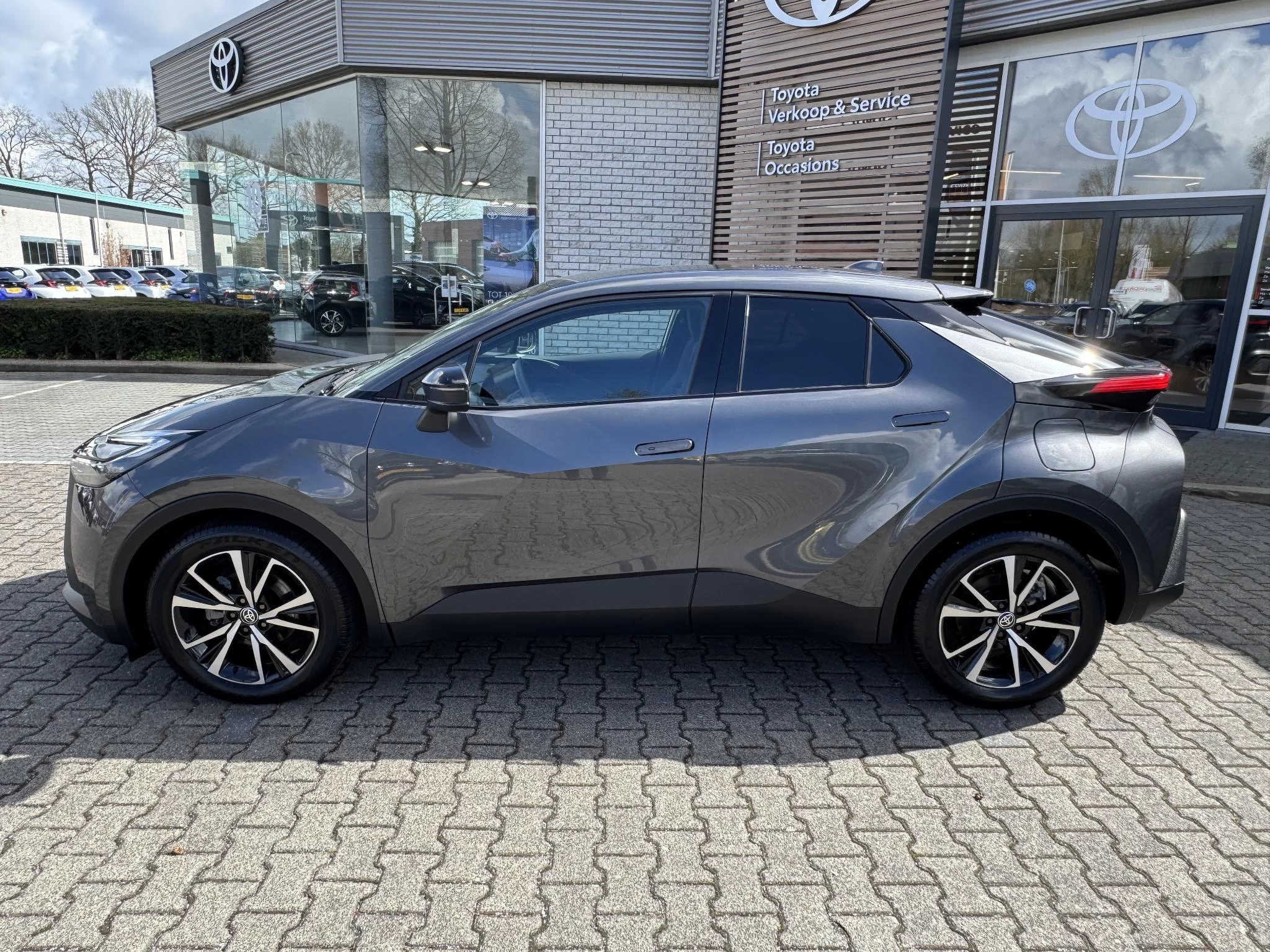 Hoofdafbeelding Toyota C-HR